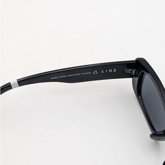 Aire Ceres Unisex Rectangle Sunglasses Black Frame/Smoke Mono Lens One Size - Picture 6 of 6